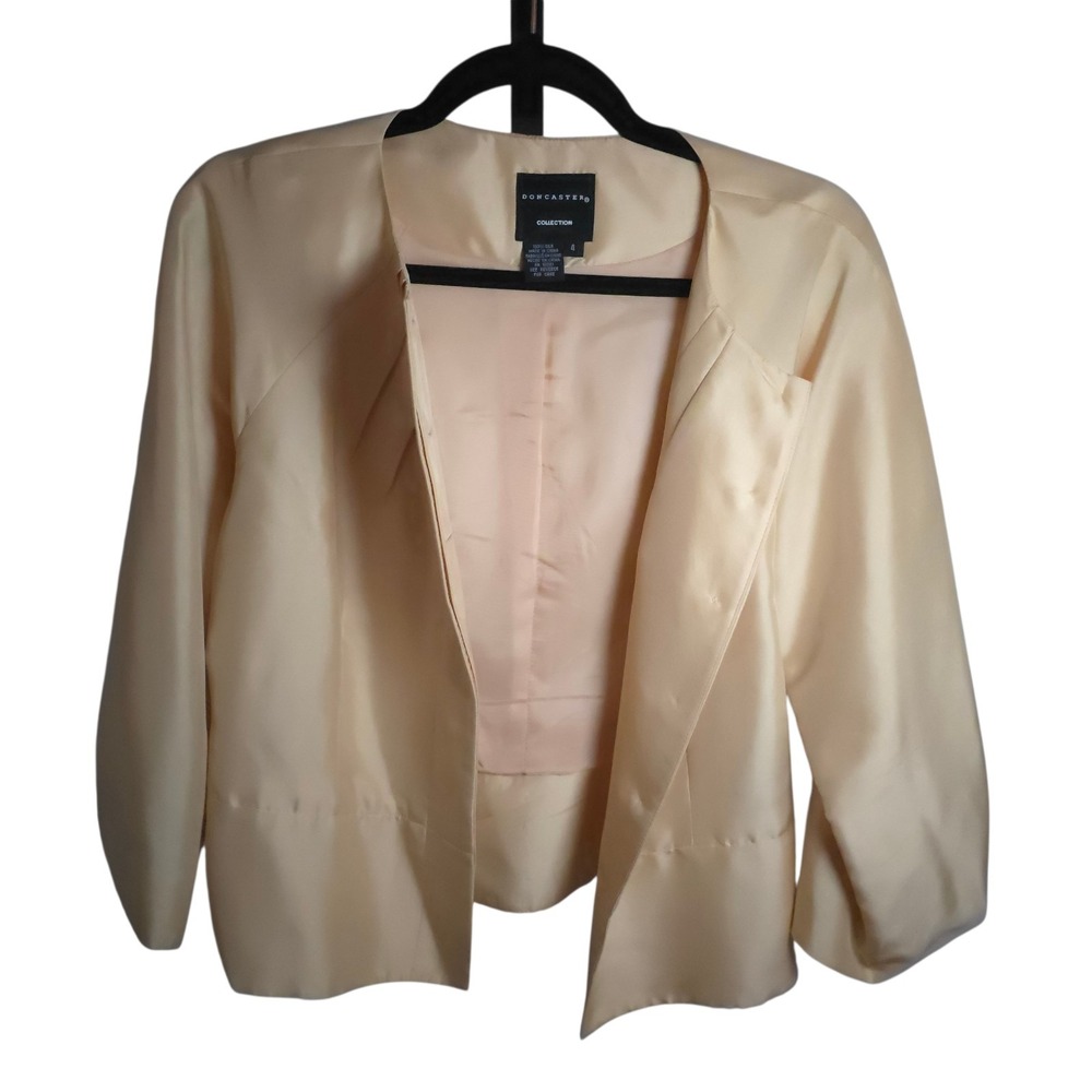 Silk Pleated Jacket Womens Size 4 Peach Hidden Button‎ Minimalist Blazer